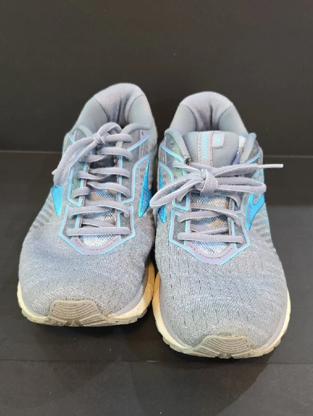 Brooks Ghost 12 Women's Running Shoes in Light Blue and Aqua Size 11
